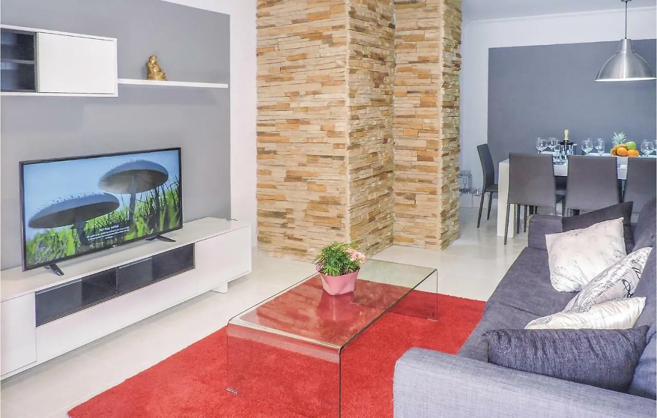 Three-Bedroom Apartment In Salou