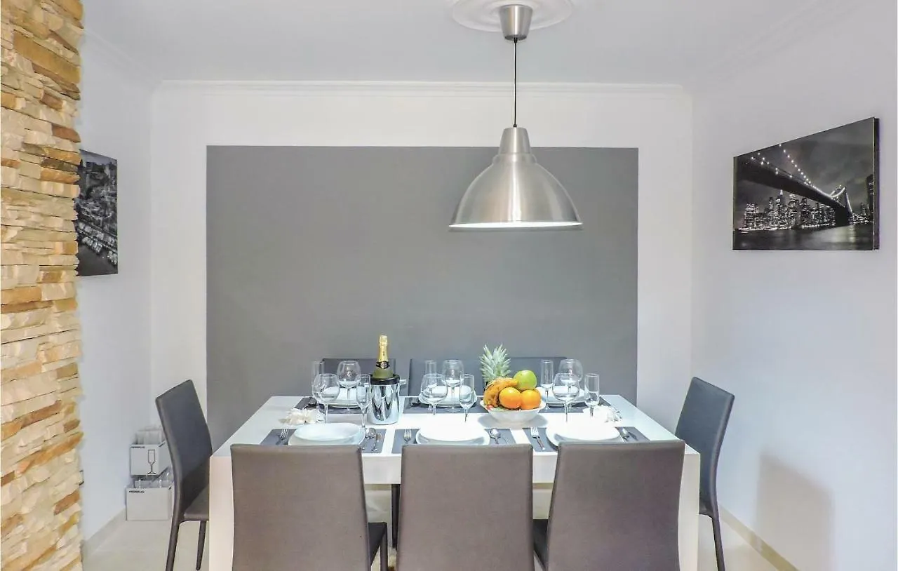 Three-Bedroom Apartment In Salou