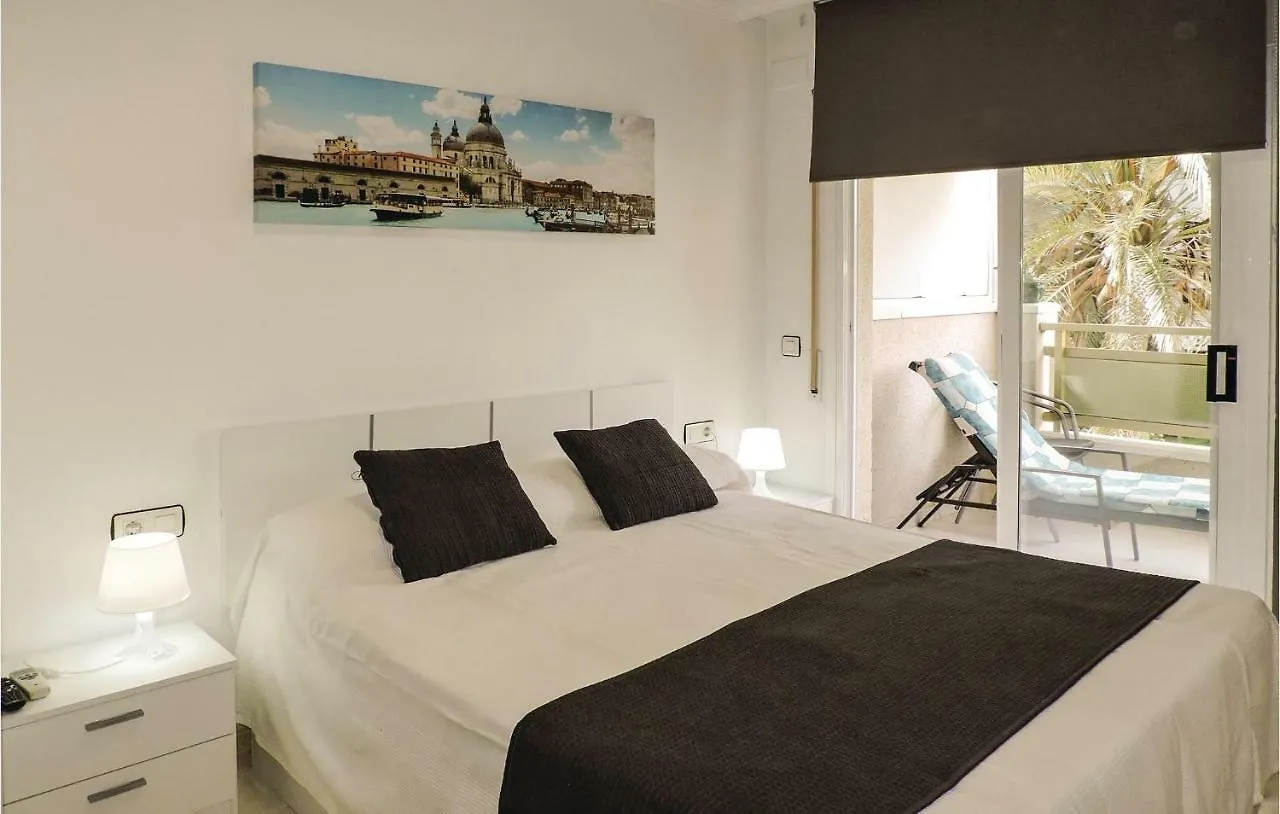 Three-Bedroom Apartment In Salou 0*,